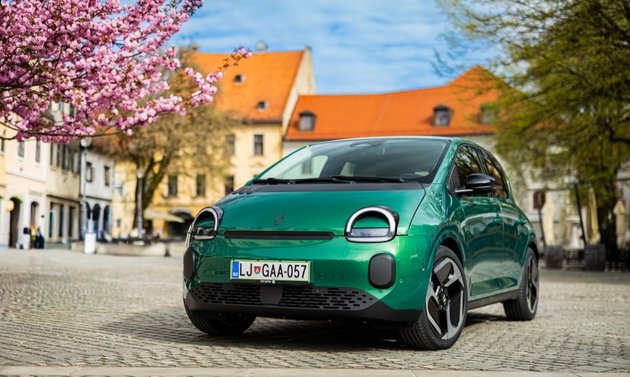 Nov model elektrišnega twinga, ki ga izdeluje Revoz v Novem mestu. Leto 2026.