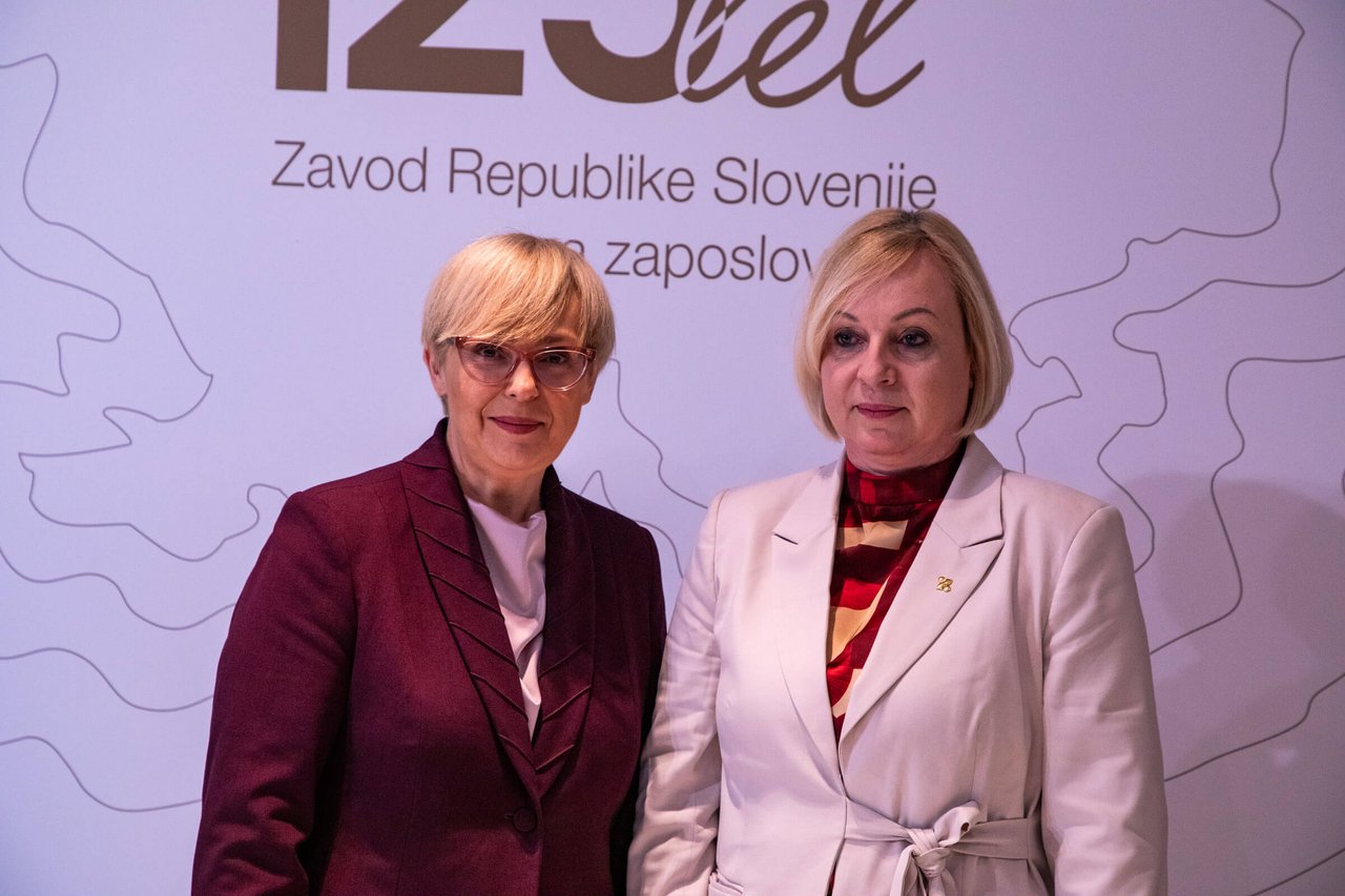 dr. Nataša Pirc Musar in Greta Metka Barbo Škerbinc na slovesnosti ob 125-letnici javne službe za zaposlovanje