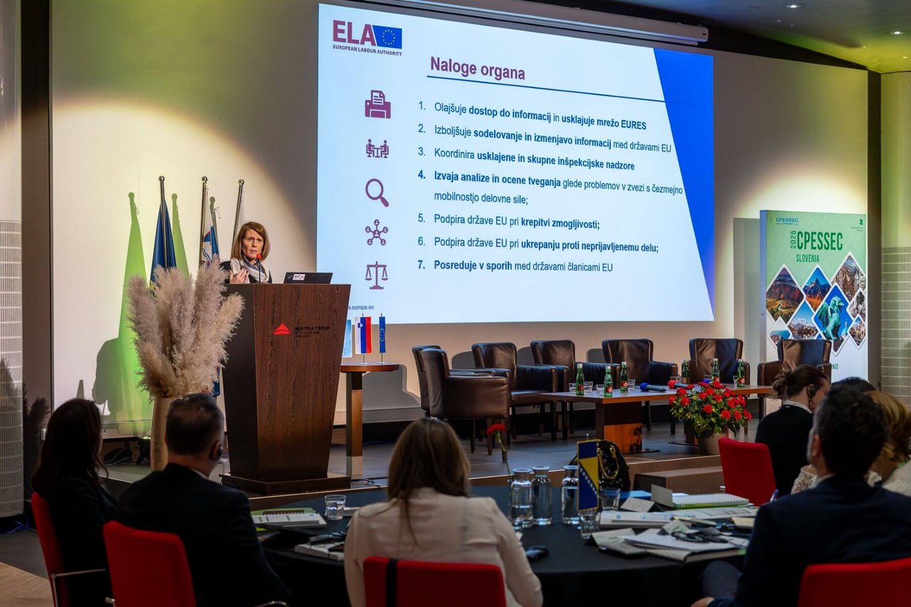 Polona Grobelnik Jurjovič, predstavnica Evropskega organa za delo ELA, na konferenci predstavnikov javnih zavodov za zaposlovanje južne in srednje Evrope v okviru mreže CPESSEC, Ljubljana, 27. in 28. marca 2025, s predsedovanjem slovenskega zavoda za zaposlovanje.