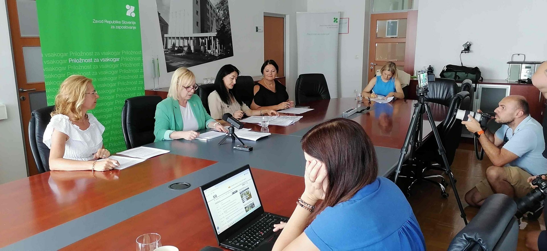 Novinarska konferenca Zavoda